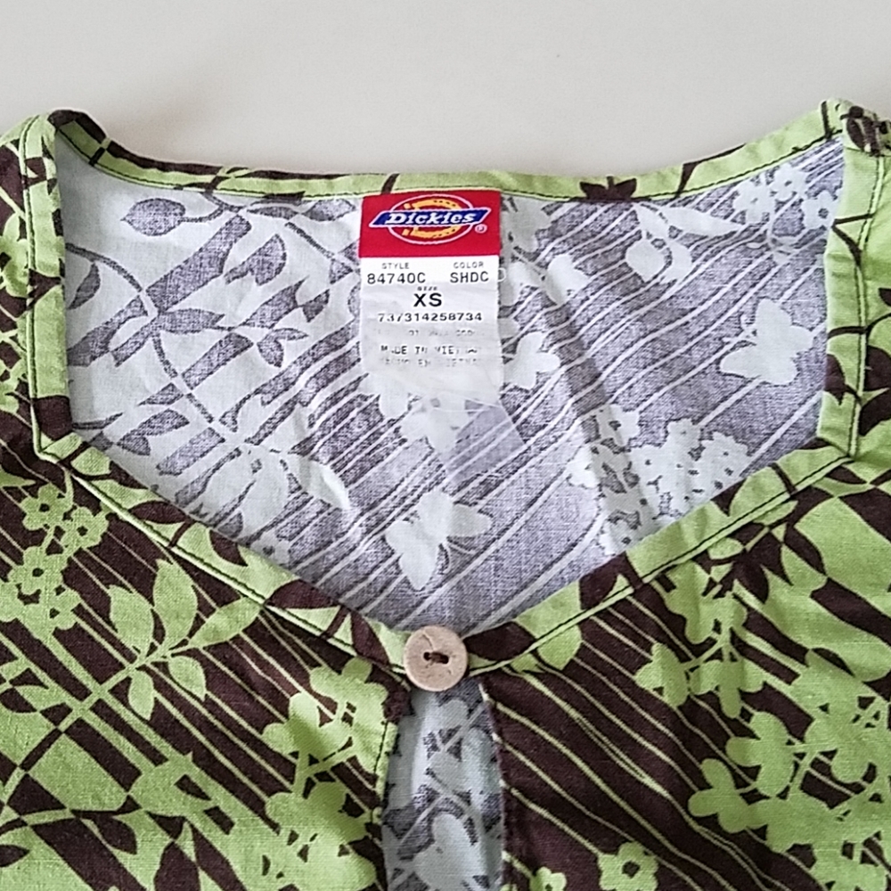 Scrub Top - Picture 2 of 2